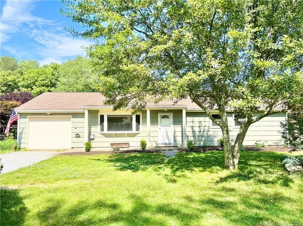 10 Benjamin Road, Groton, CT 06355