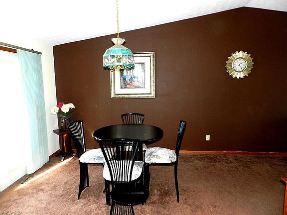 4th image of 10454 California St