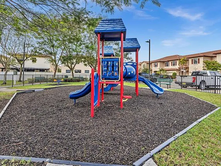 3320 W 90th St #Townhouse 3320 — Photo 43