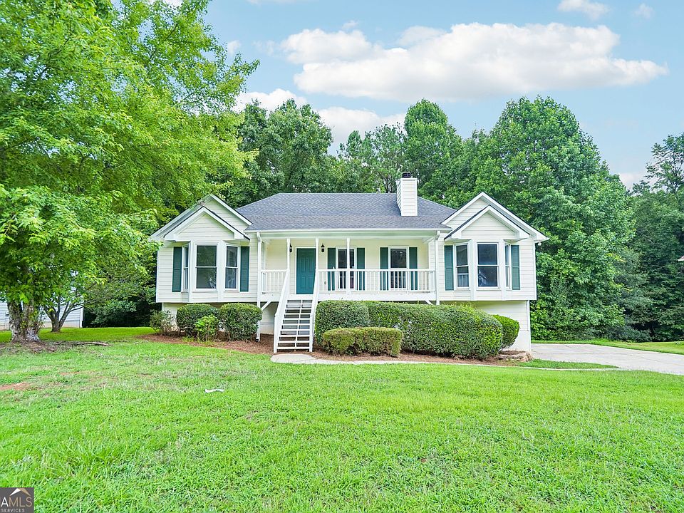 1st image of 484 Legacy Park Dr