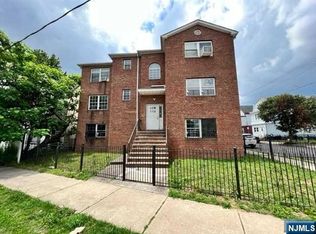 128-132 Leslie St, Newark, NJ 07112