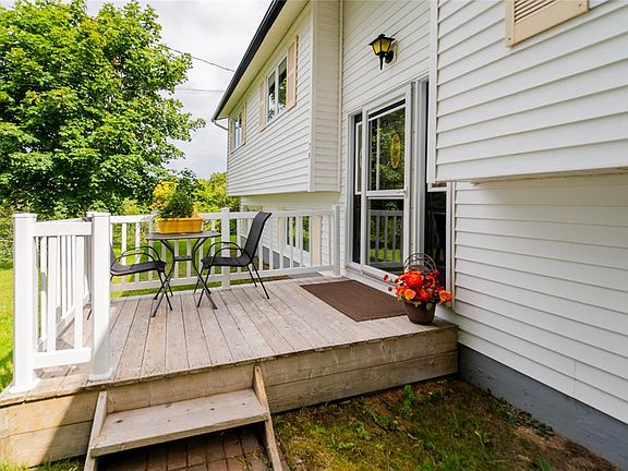 3rd image of 79 Swansea Street