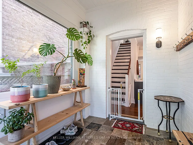 45 Wychwood Ave — Photo 4