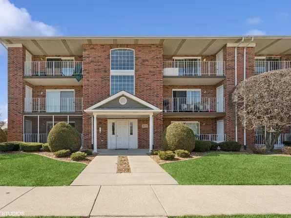 18230 Eagle Dr APT 3N, Tinley Park, IL 60477