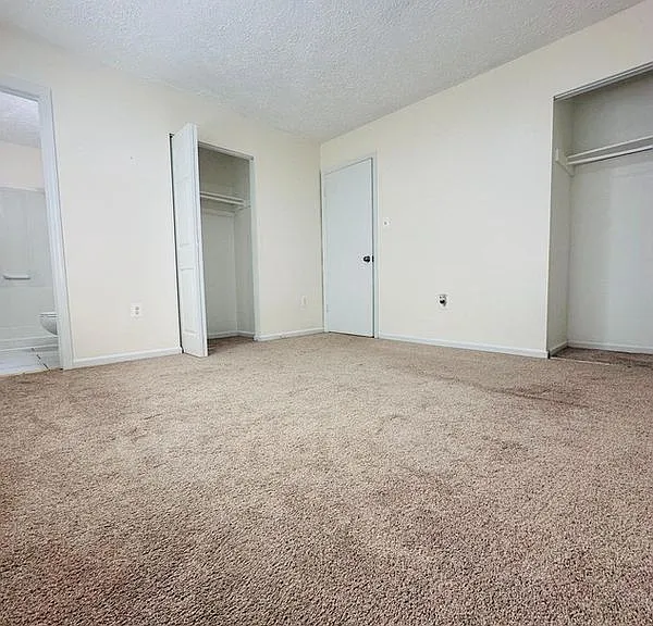 9658 Woodhue Ct — Photo 7