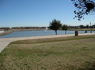 329 Lakeside Dr, Shady Shores, TX 76208