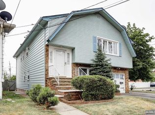 470 Victor St, Saddle Brook, NJ 07663