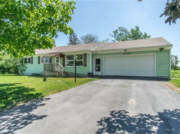 22496 Wayside Dr, Watertown, NY 13601