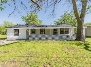 104 Bowers St, Seagoville, TX 75159