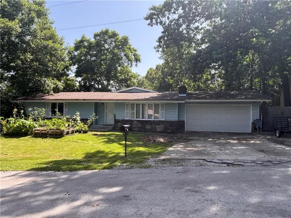 5 Pembroke Dr, Bella Vista, AR 72715