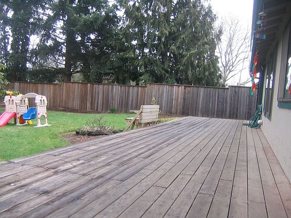 Back wood deck