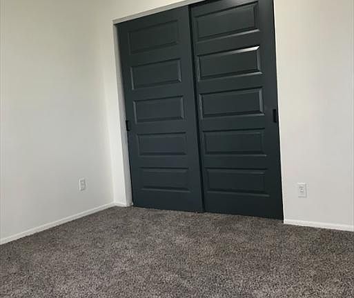4th image of 2351 Beechmont Ave #19