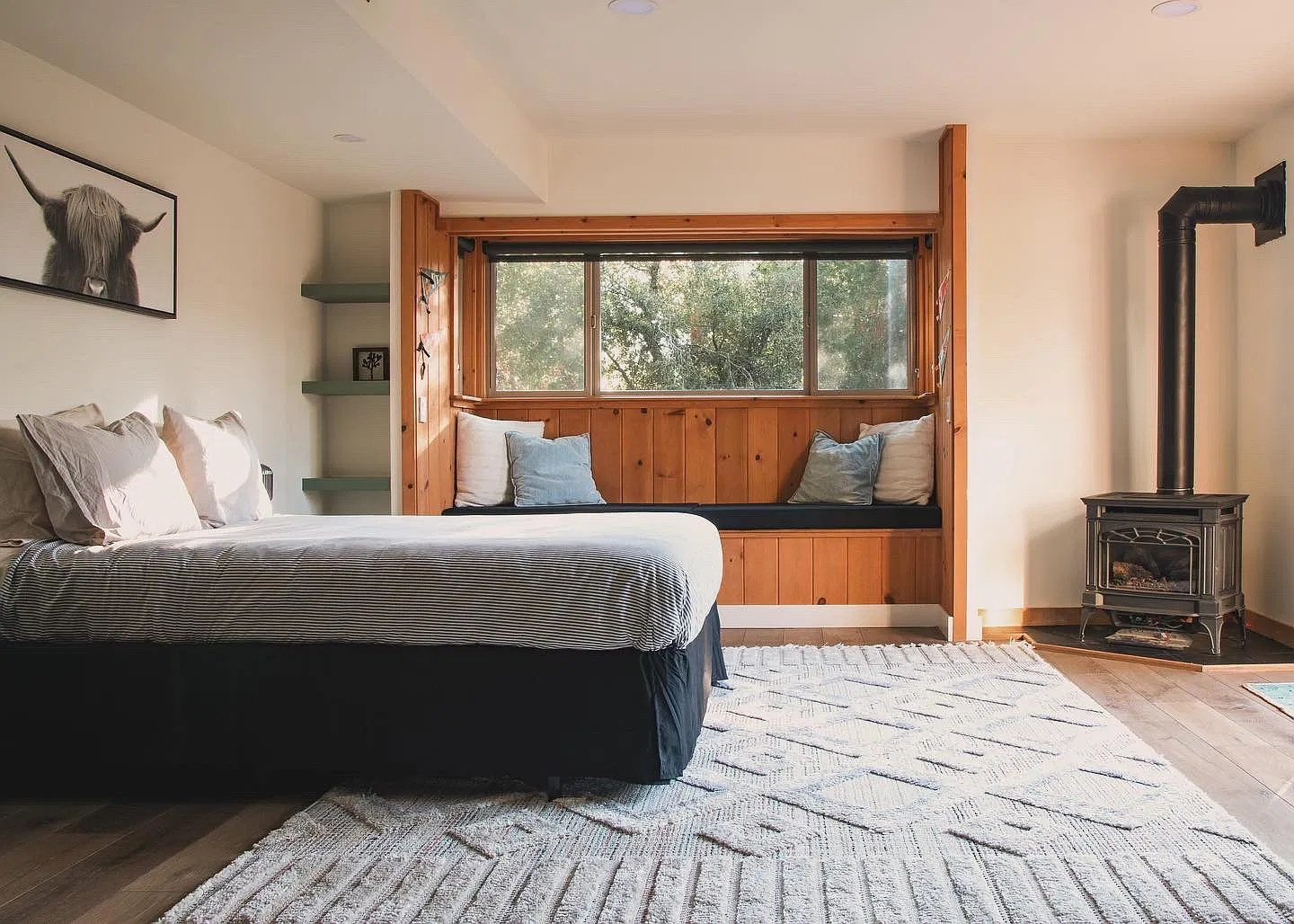 3 bed, 1450 sqft, $3,500 — Photo 3
