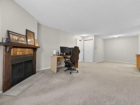4th image of 7301 N 4a St SW #202B