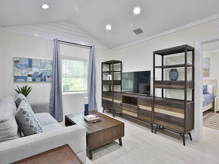 1909 Morrill St #1909 — Photo 4