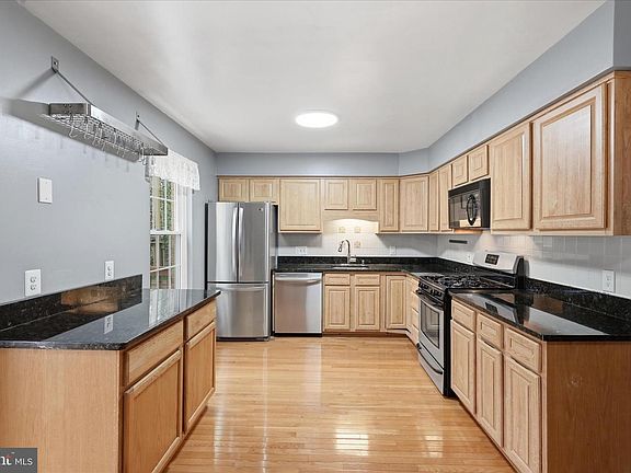 2nd image of 221 Beacon Dr