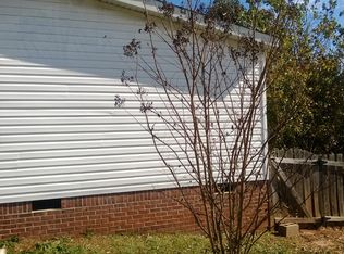 161 Homes Pond Ln, Taylors, SC 29687