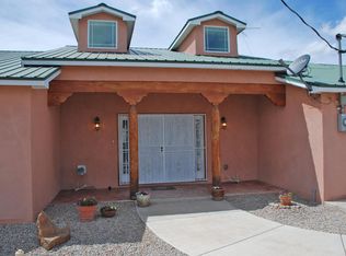 2404 Salvador Rd SW, Albuquerque, NM 87105