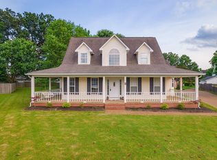 32 Forest Edge Cv, Jackson, TN 38305