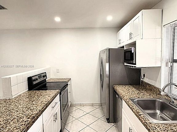 5th image of 10554 NW 3rd St