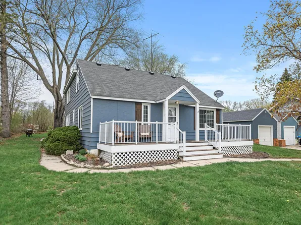 220 Kingsley St S, Winsted, MN 55395