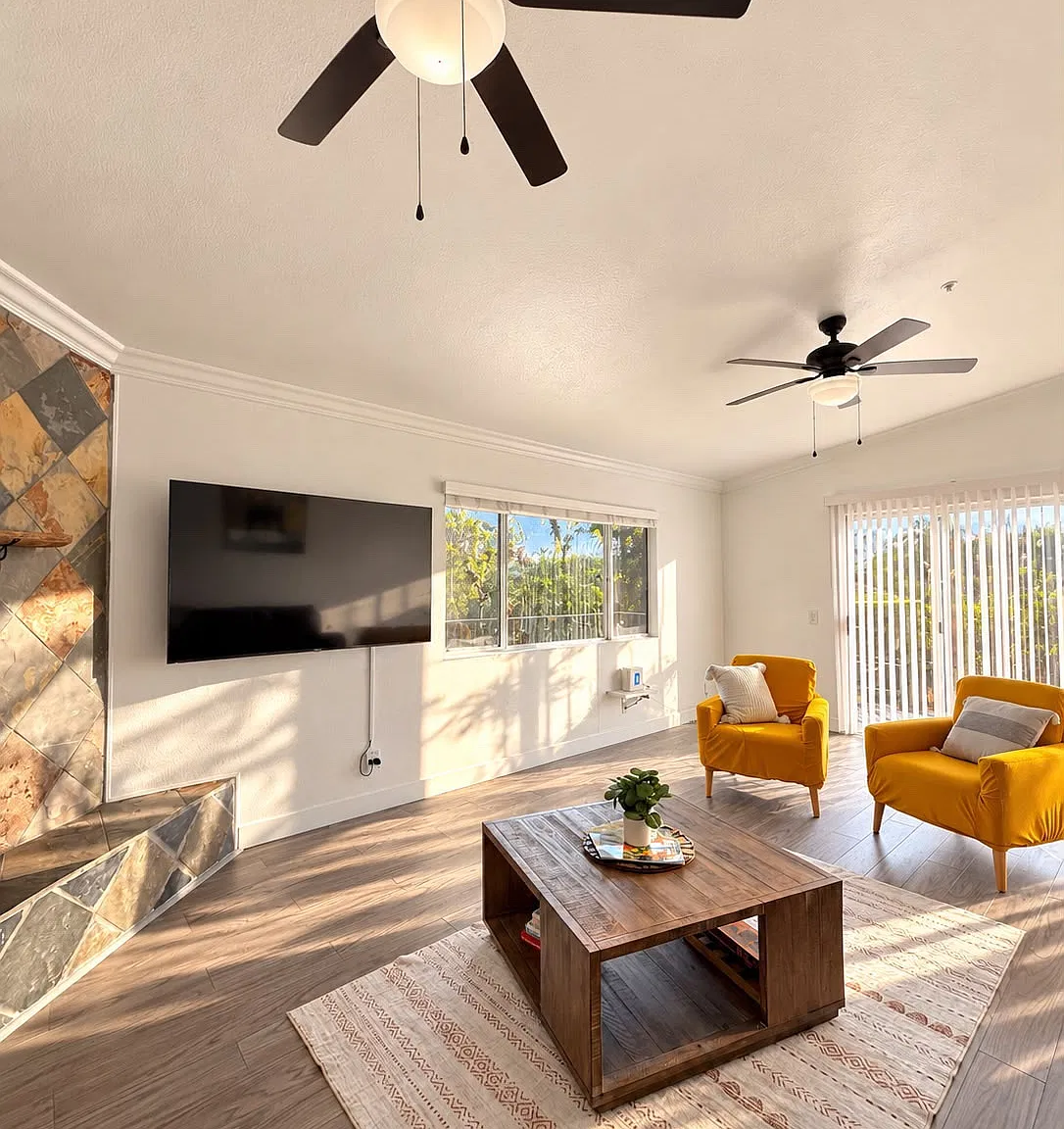 1218 Ramona Ave — Photo 4