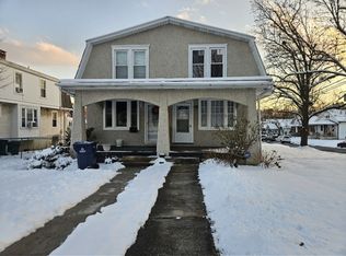 2174 Reading Ave, West Lawn, PA 19609