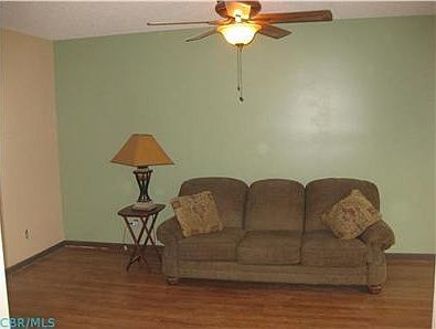3rd image of 2452 Oakthorpe Dr