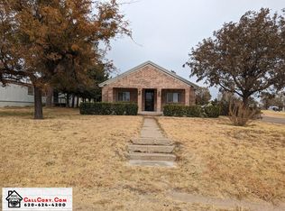 500 NW 1st St, Forgan, OK 73938