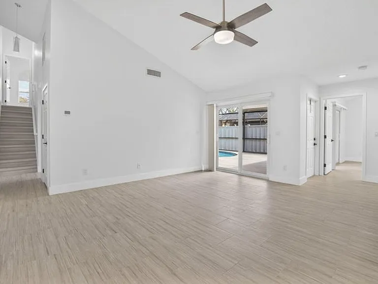 5230 Woodruff Ln — Photo 19