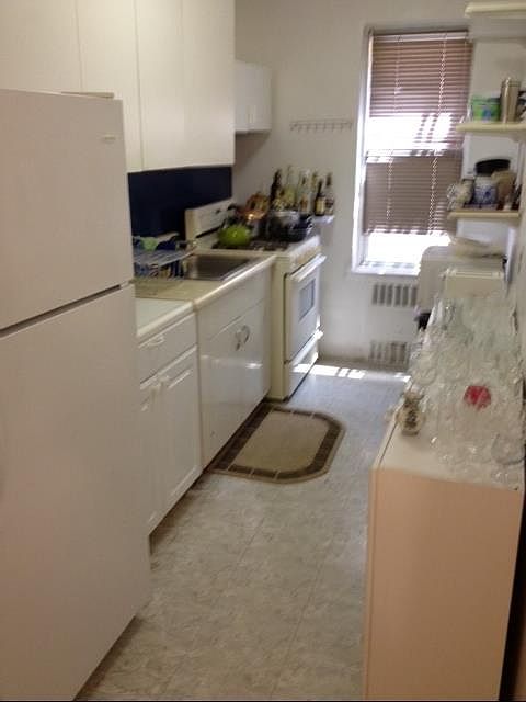 2nd image of 3945 51st St APT 1B