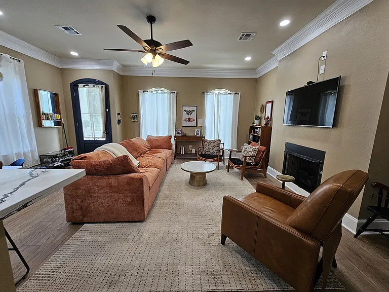 4403 Fontainebleau Dr — Photo 20