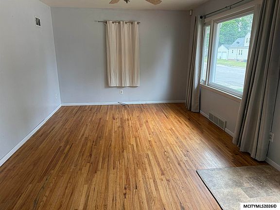 2nd image of 903 N Kentucky Ave