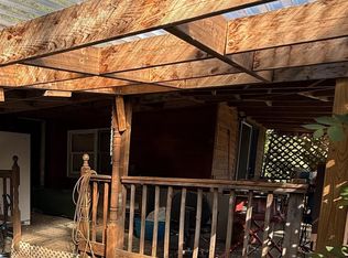 7 Berry Rd, North Springfield, VT 05150