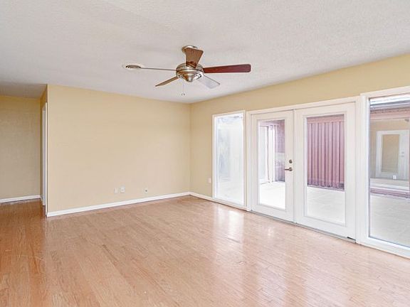 5th image of 2309 Meadow Lark Ln