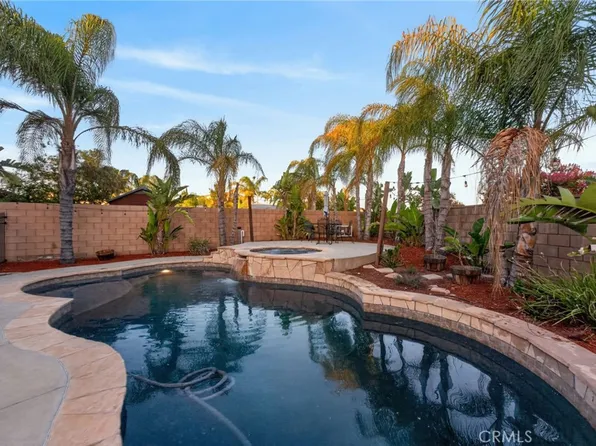 31247 Pinon Pine Cir, Winchester, CA 92596