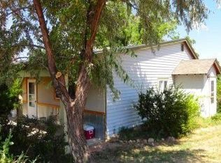 66 Grayrocks Rd, Wheatland, WY 82201