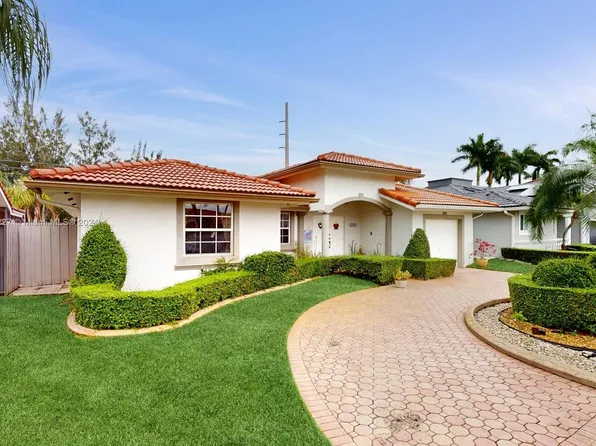 15761 SW 42nd Ter, Miami, FL 33185