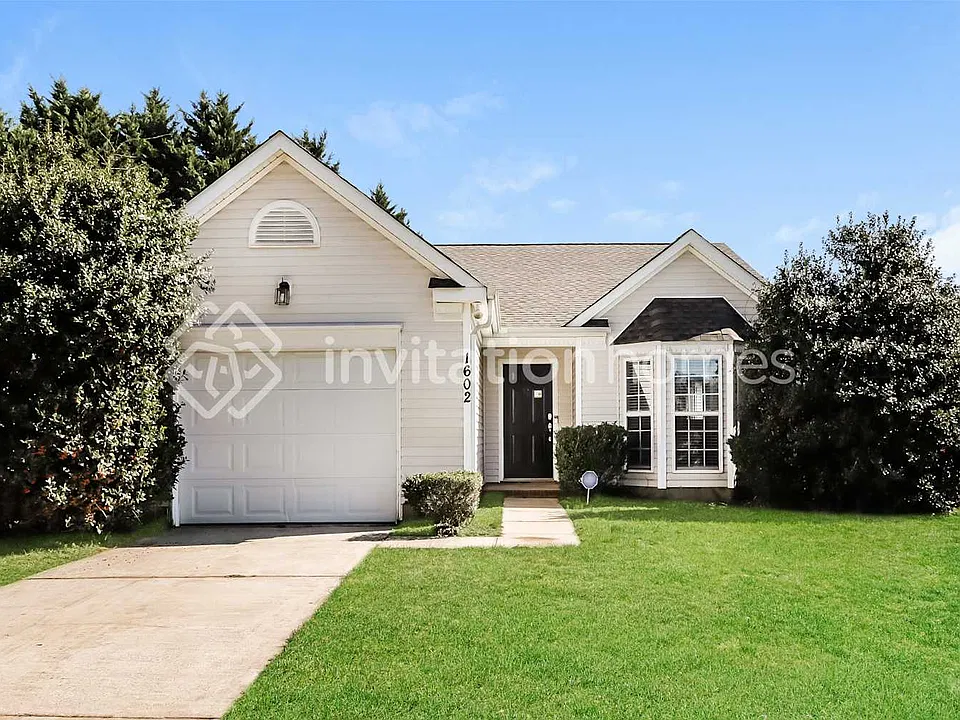 1602 Oakdale Green Dr