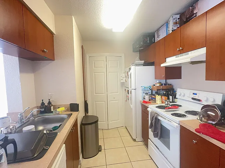 2550 N Alafaya Trl #2111 — Photo 5