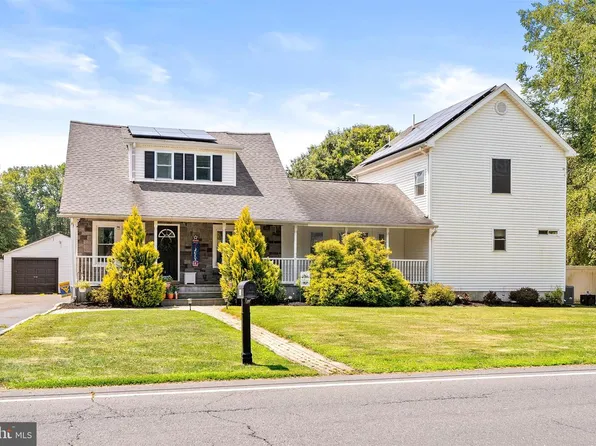 400 Monmouth St, East Windsor, NJ 08520