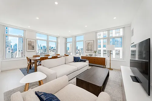 300 E 83rd St #Penthouse 20A Photo 1