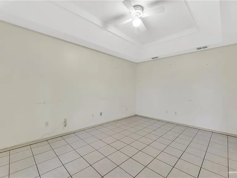 609 Via Sol Dr — Photo 11