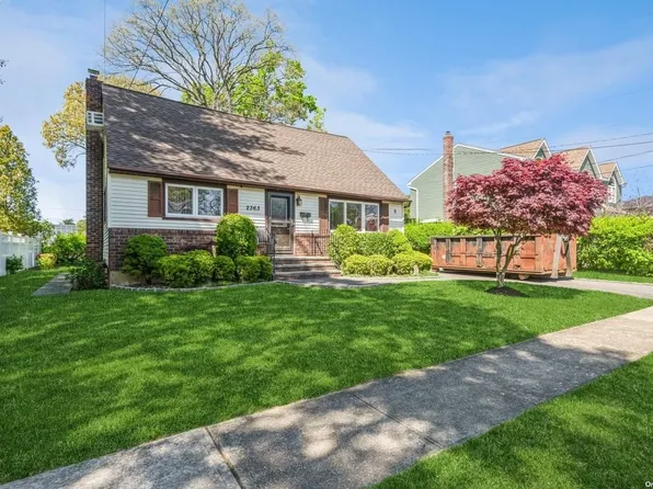2363 Hudson Street, East Meadow, NY 11554