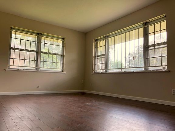 A family / study / game room greets you as you walk in the through the front door.