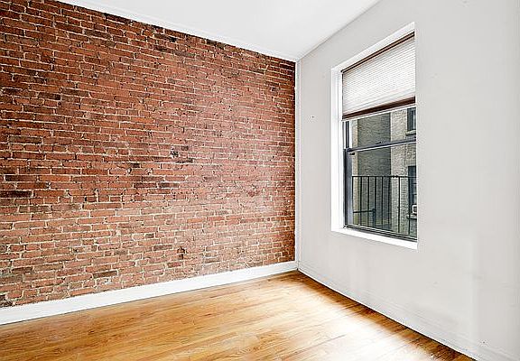 4th image of 206 W 88th St APT 2R