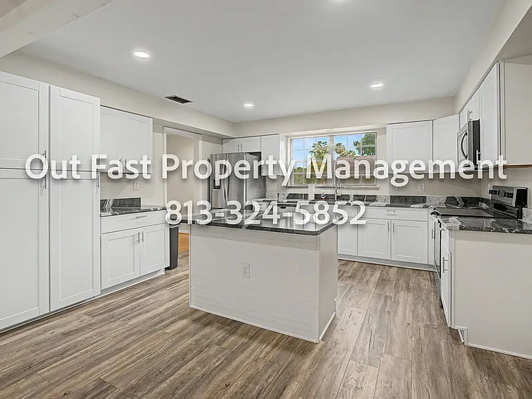 639 Howard Ave — Photo 34