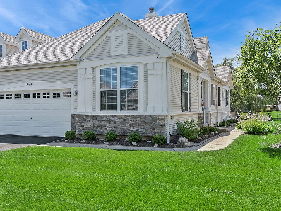 1st image of 1074 Hampton Ln