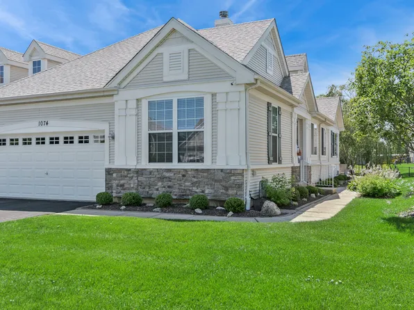 1074 Hampton Ln, Yorkville, IL 60560