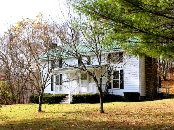 492 Daw Rd, Raven, VA 24639